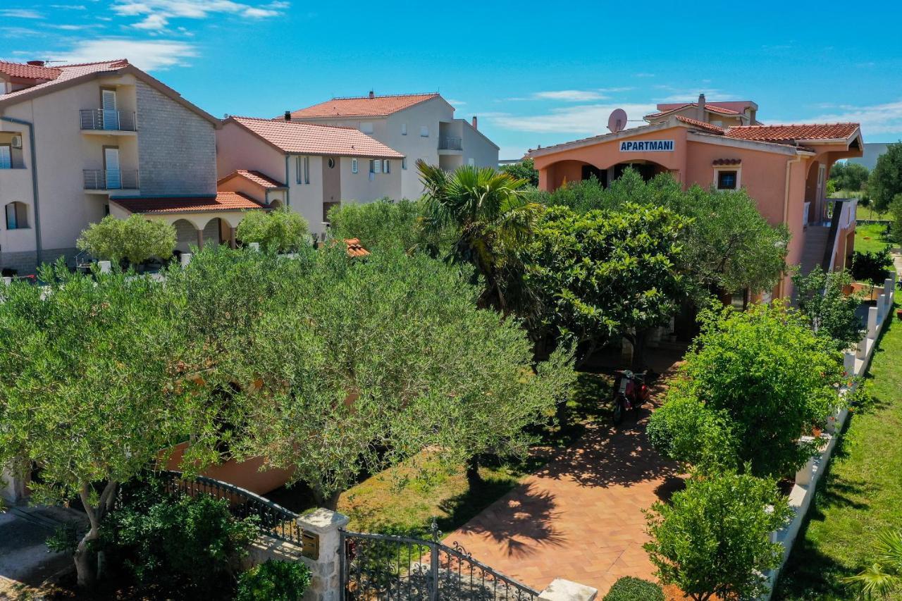Apartmani Vesna Бибине Екстериор снимка